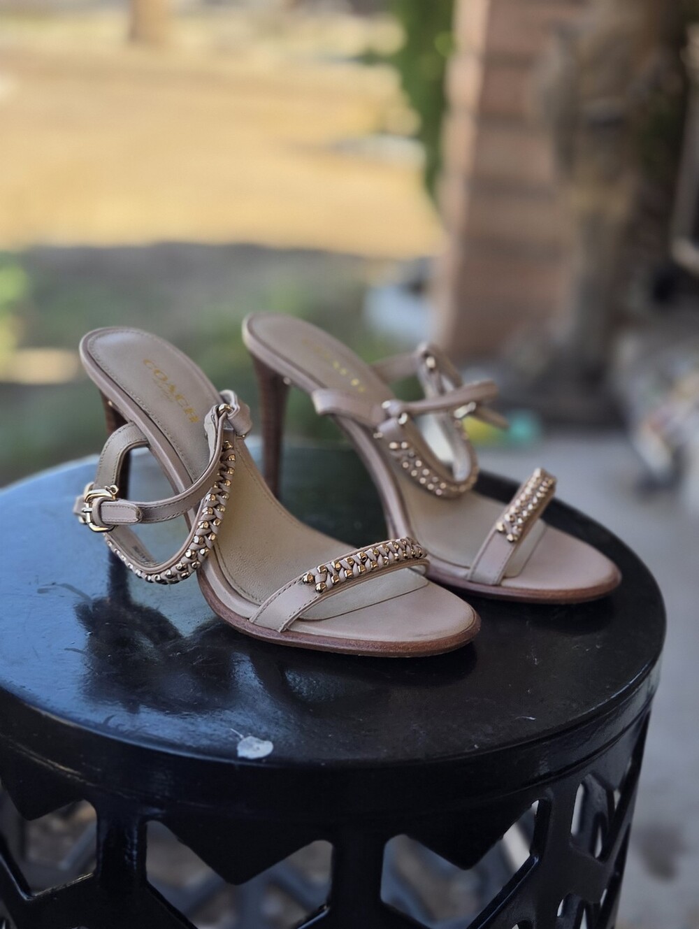 Authentic Coach Beige/Gold Chain High Heel Sandals SZ 5 excellent condition